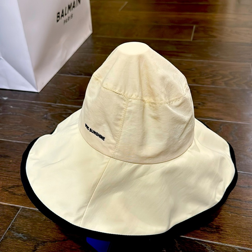 NWT foldable sun protection hat UPF 50+